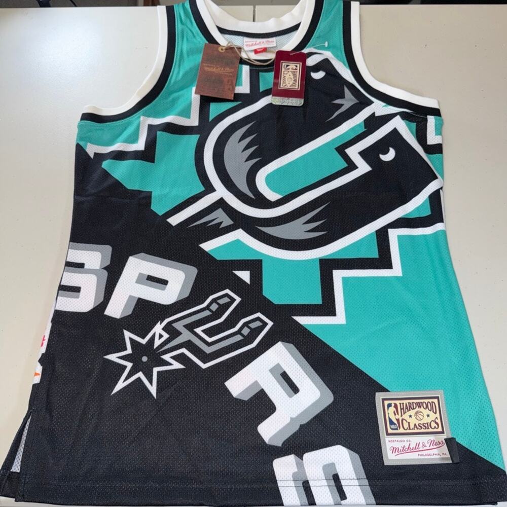 San Antonio Spurs Mitchell & Ness NBA Big Face Fashion Tank Medium NWT